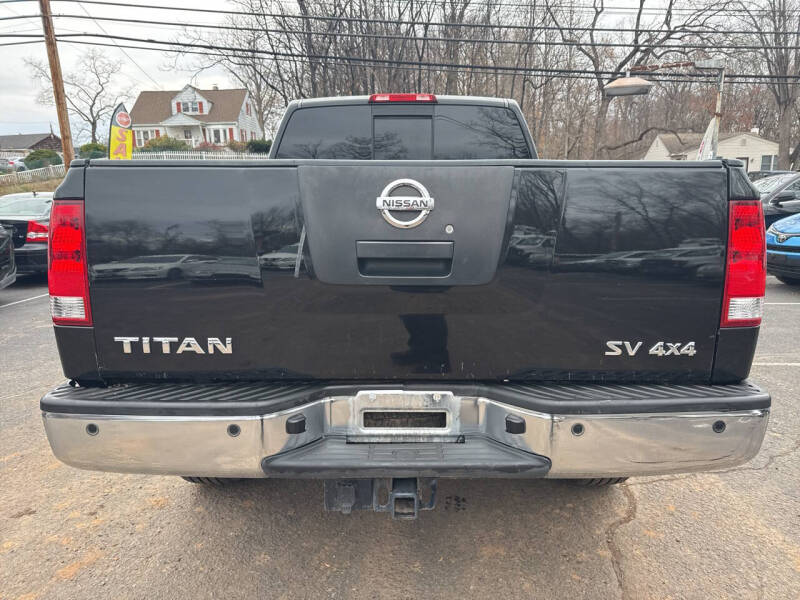 2012 Nissan Titan SV