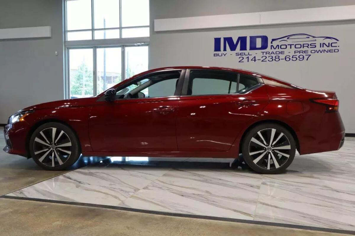 2021 Nissan Altima for sale at IMD MOTORS, INC in Dallas, TX