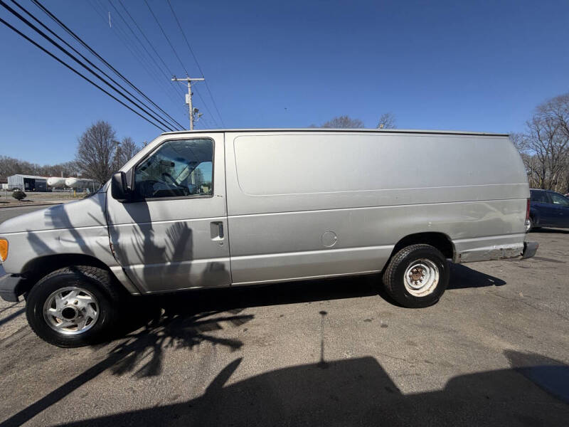 2003 Ford E-Series E-250