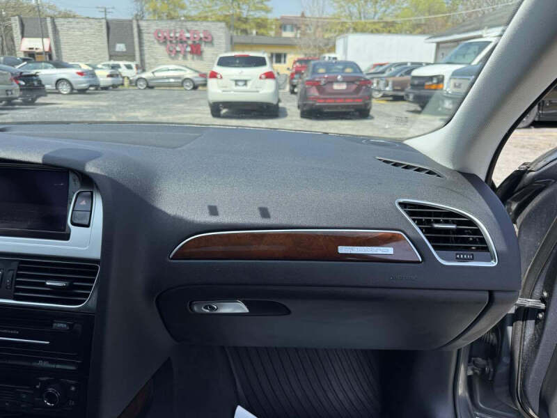 2012 Audi A4 2.0T quattro Prestige