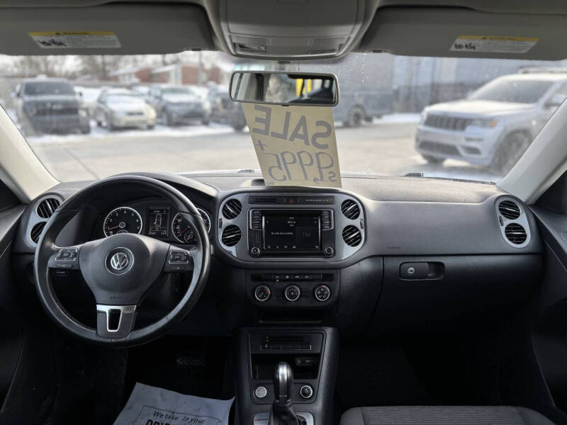 2017 Volkswagen Tiguan 2.0T Limited S 4Motion