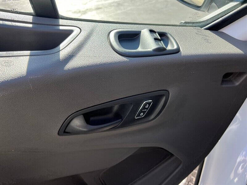 2023 Ford Transit 350 XLT