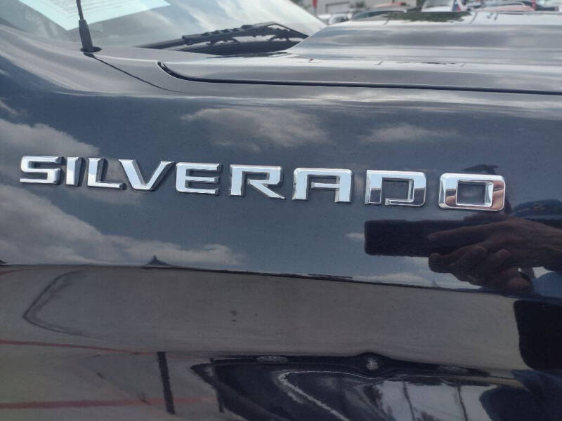 2020 Chevrolet Silverado 1500 Custom