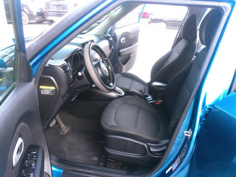 2016 Kia Soul +