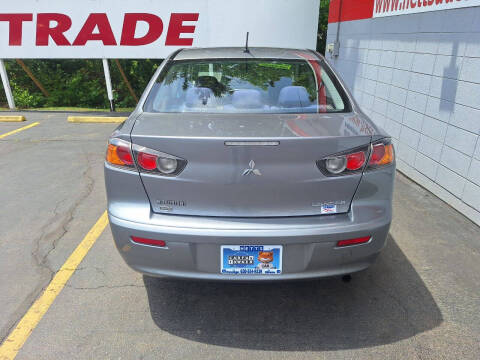 2016 Mitsubishi Lancer ES