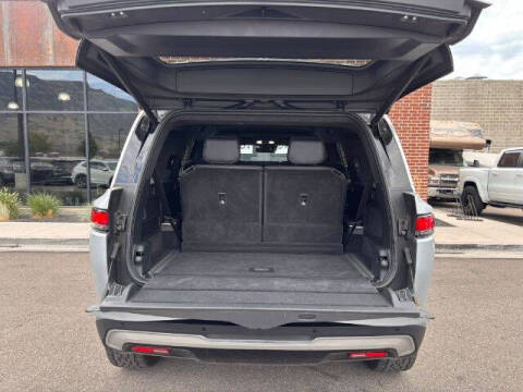 2024 Rivian R1S Adventure