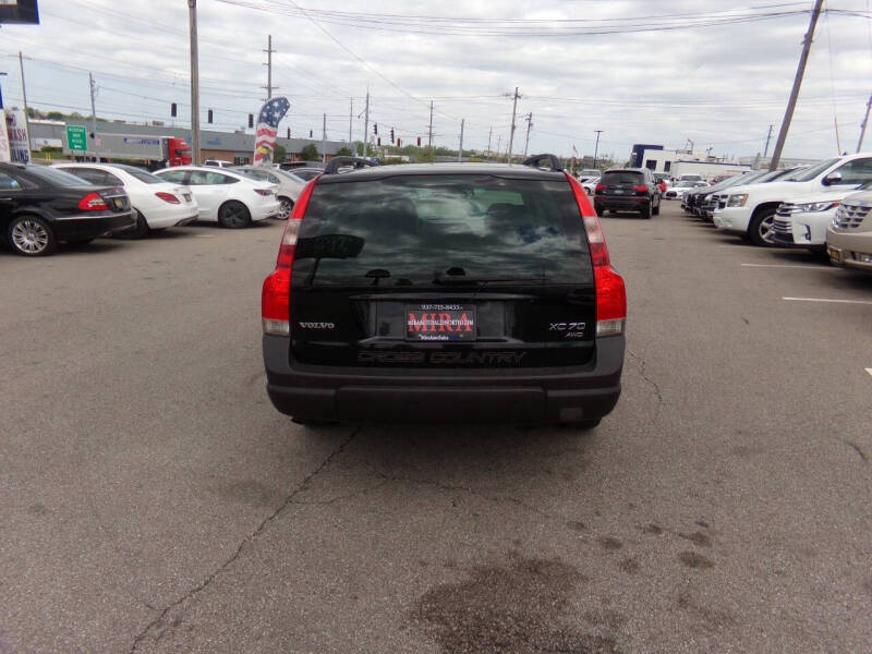 2004 Volvo XC70