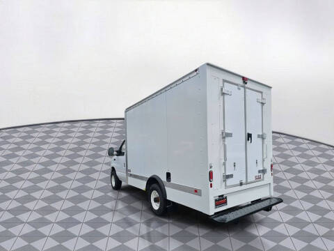 2025 Ford E-Series