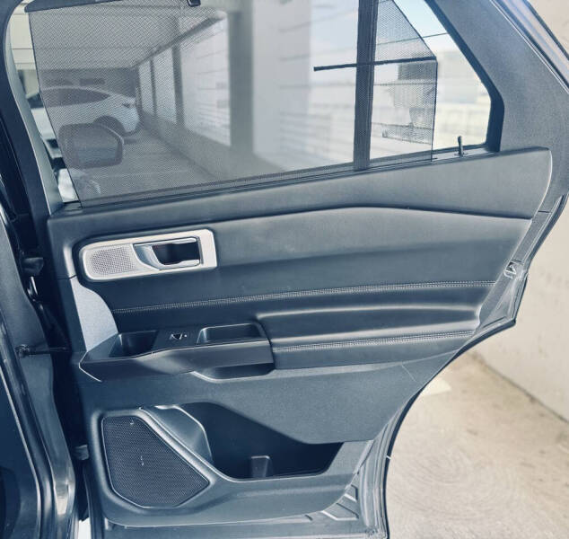 2020 Ford Explorer Platinum