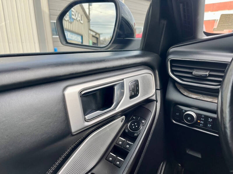 2020 Ford Explorer Platinum