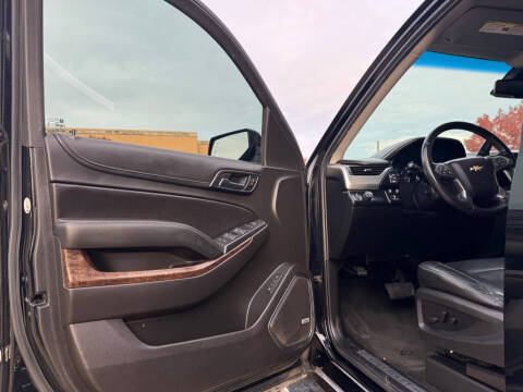 2017 Chevrolet Suburban LT