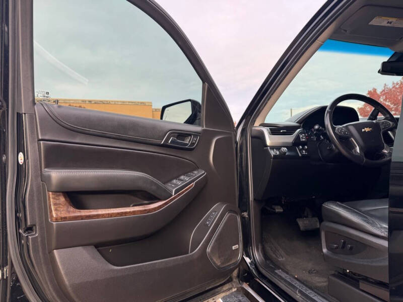 2017 Chevrolet Suburban LT