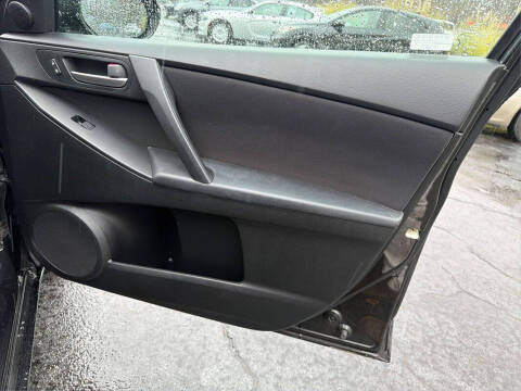 2011 Mazda MAZDA3 i Touring