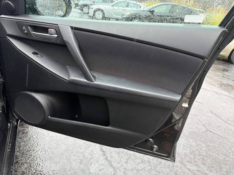 2011 Mazda MAZDA3 i Touring