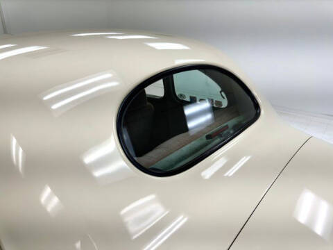 1948 Ford Super Deluxe