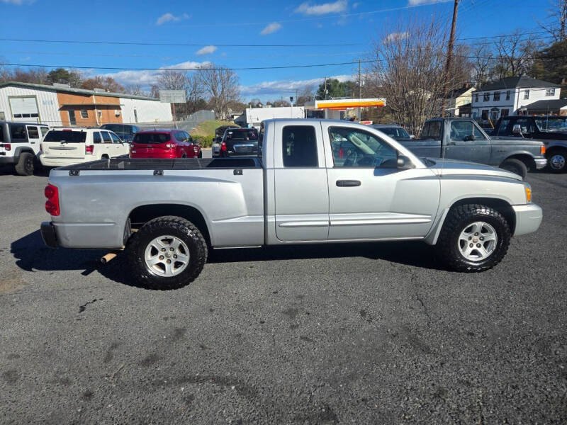2005 Dodge Dakota Laramie