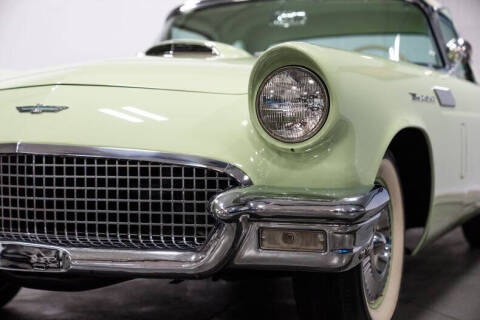 1957 Ford Thunderbird