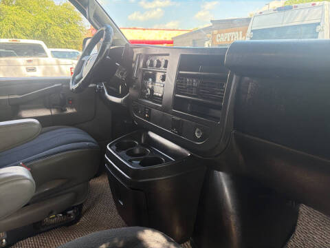 2018 GMC Savana 2500