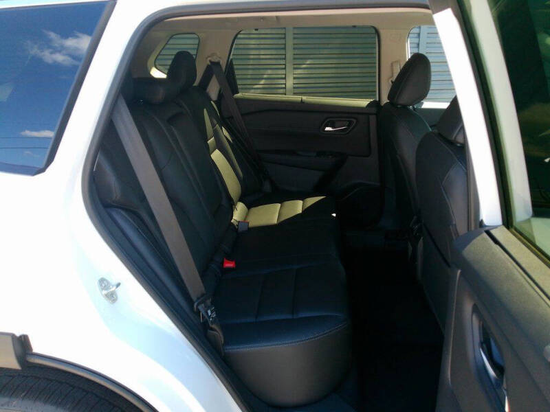 2025 Nissan Rogue SL