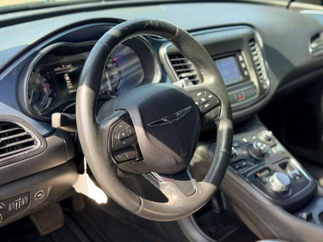 2015 Chrysler 200 S