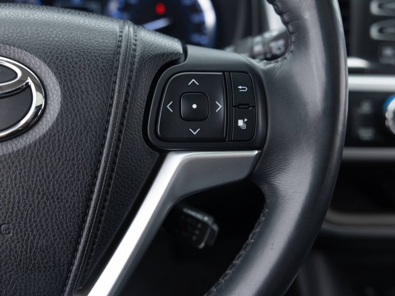 Used Car 2014 Toyota Highlander  Limited Platinum Awd 4dr Suv For Sale Under $15,000 In Coal City, Illinois