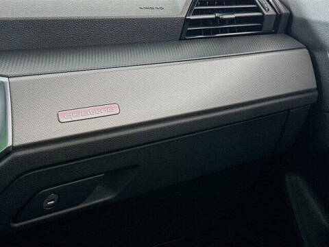 2024 Audi Q3 quattro S line Prem Plus 45 TFSI