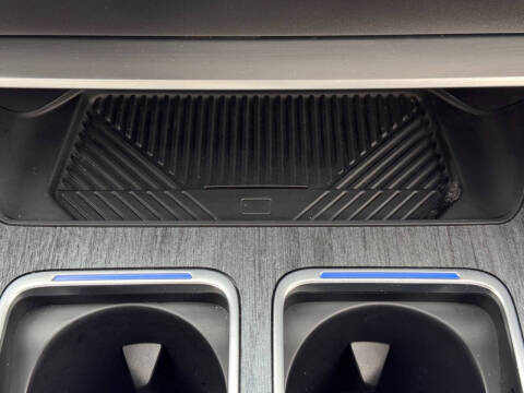 2023 BMW 7 Series 740i