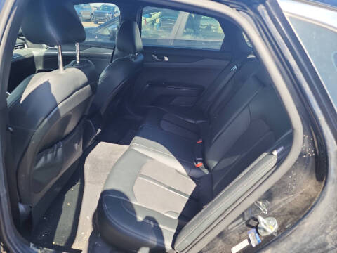 2023 Kia K5