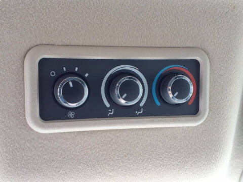 2025 Chevrolet Express LT 3500