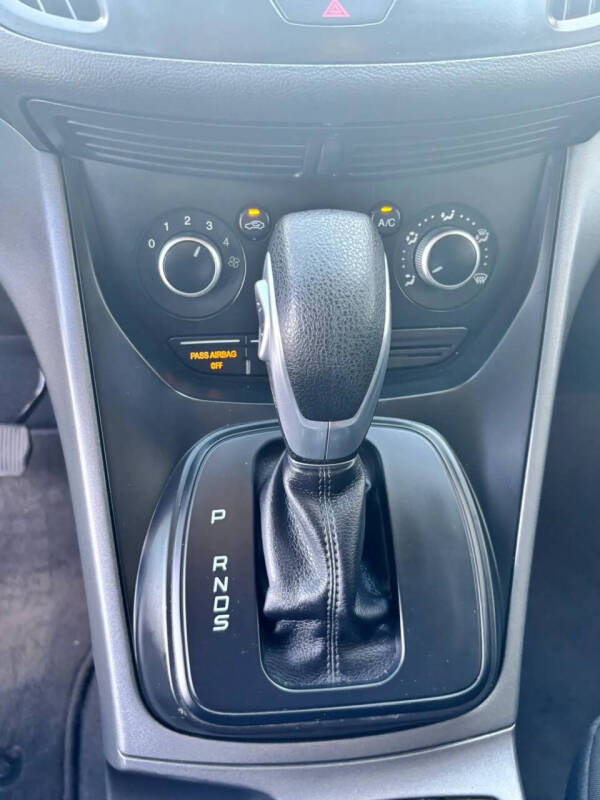 2015 Ford Escape S