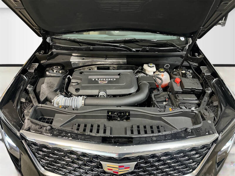 2024 Cadillac XT4 Premium Luxury