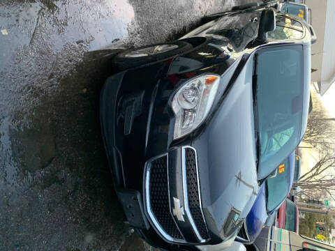 2012 Chevrolet Equinox for sale at HIDALGOS AUTO SALES in Omaha NE