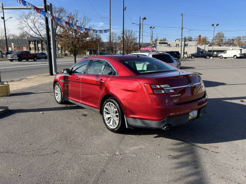 2014 Ford Taurus Limited