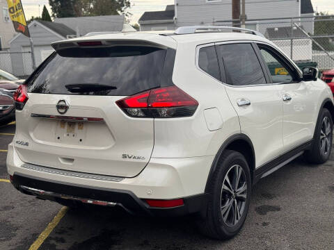 2020 Nissan Rogue SV