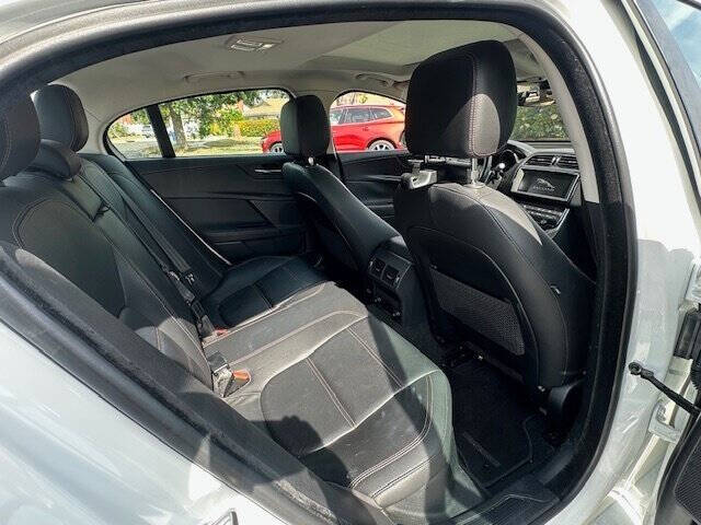 2019 Jaguar XE 25t Prestige