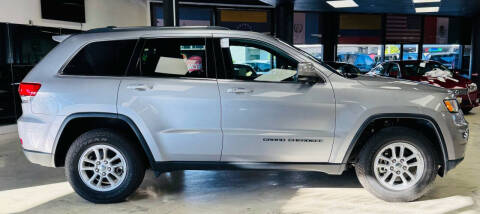 2020 Jeep Grand Cherokee Laredo E