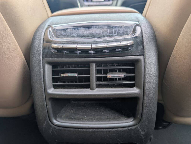 2018 Cadillac XT5 Platinum