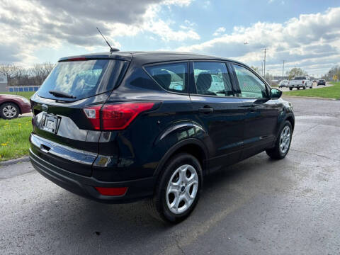 2019 Ford Escape S