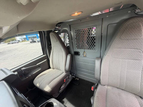 2017 GMC Savana 2500