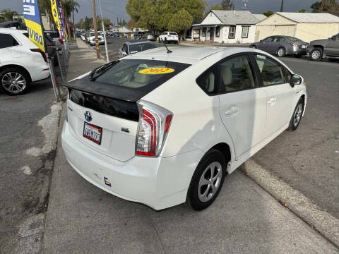2012 Toyota Prius Two
