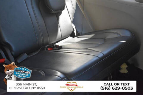 2024 Chrysler Pacifica Plug-In Hybrid Select