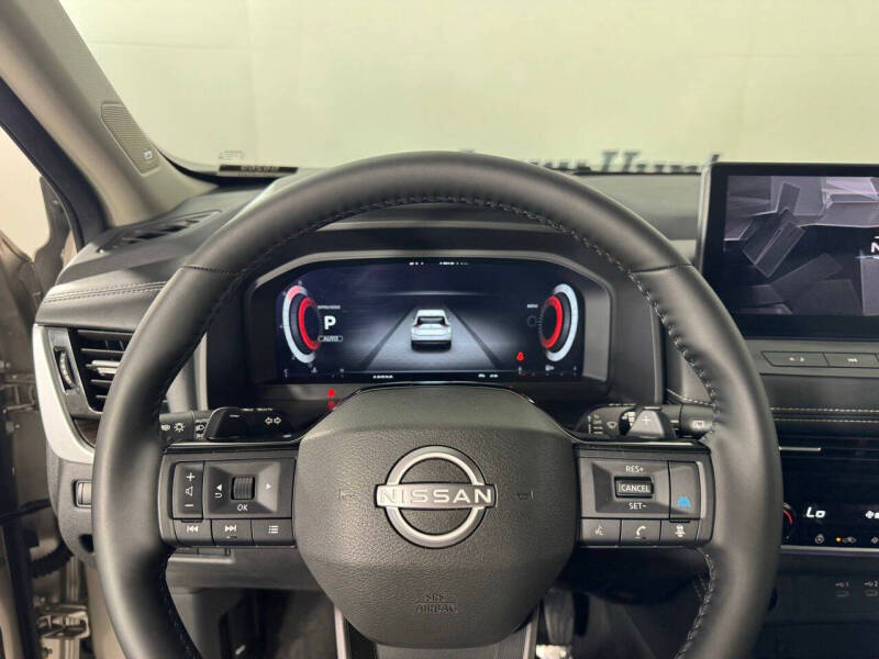 2025 Nissan Rogue Platinum