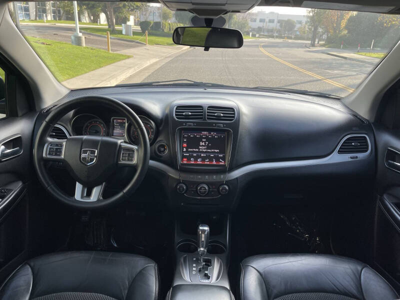 2018 Dodge Journey Crossroad