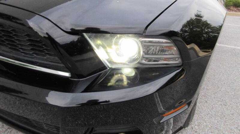 2014 Ford Mustang V6