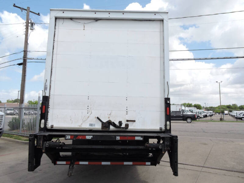 2018 International DuraStar 4300