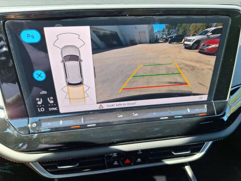 2026 Volkswagen Atlas Cross Sport SEL R-Line Black 4Motion