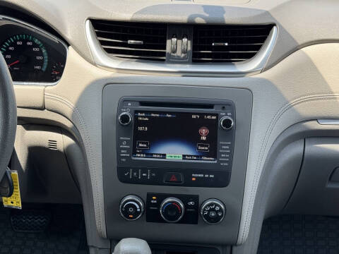 2017 Chevrolet Traverse LS