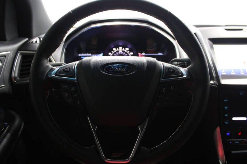 2020 Ford Edge ST