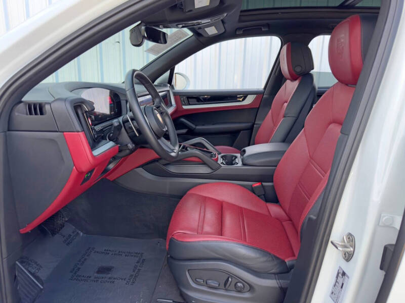 2024 Porsche Cayenne