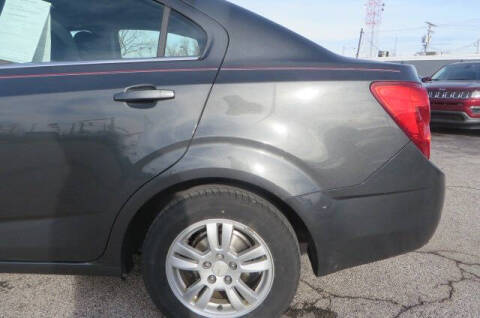 2016 Chevrolet Sonic LT Auto